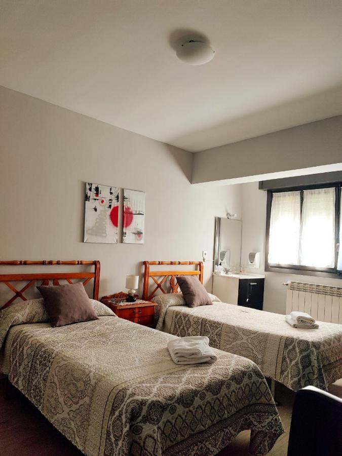 Pension Pesquero Burgo Buitenkant foto